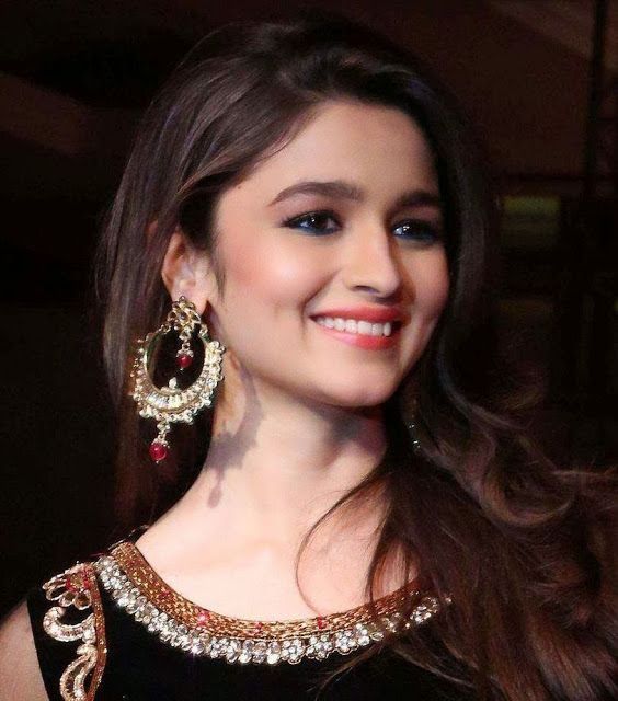 Cute Alia Bhatt | FemaleAdda.com